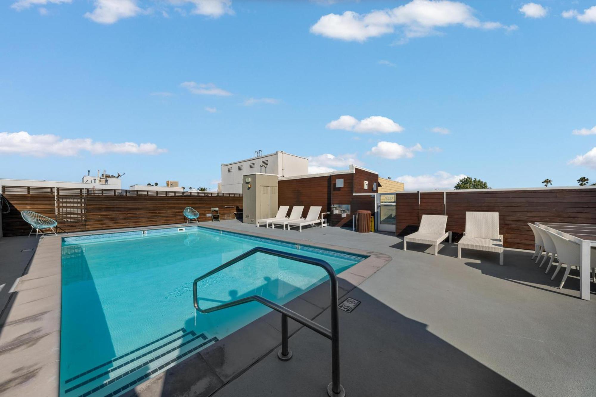 Carnelian Calm-pool Bbq Rooftop Walk To The Appartamento